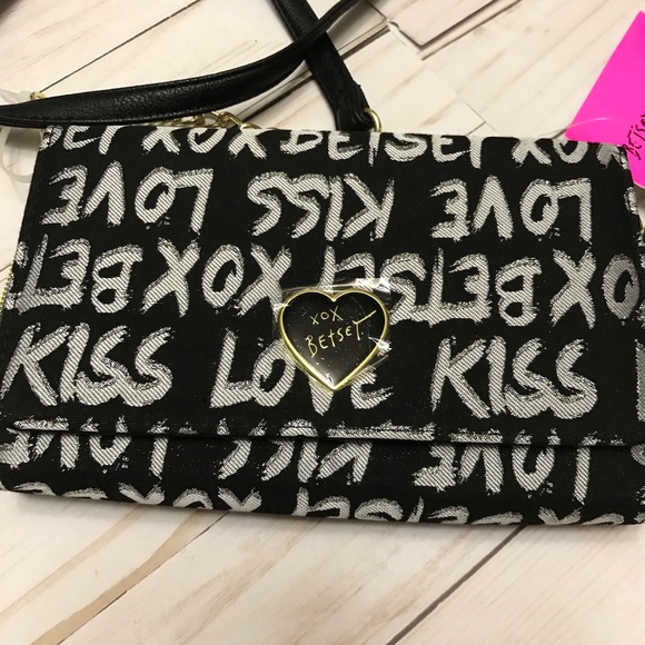 🌺 Betsey Johnson xoxo Crossbody Handbag - Picture 3 of 6